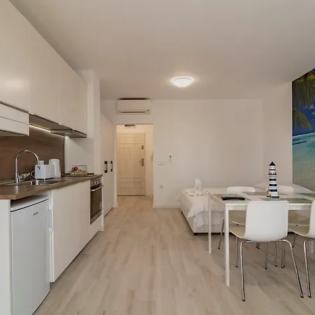 Sea Star Kabakum * Goldstrand